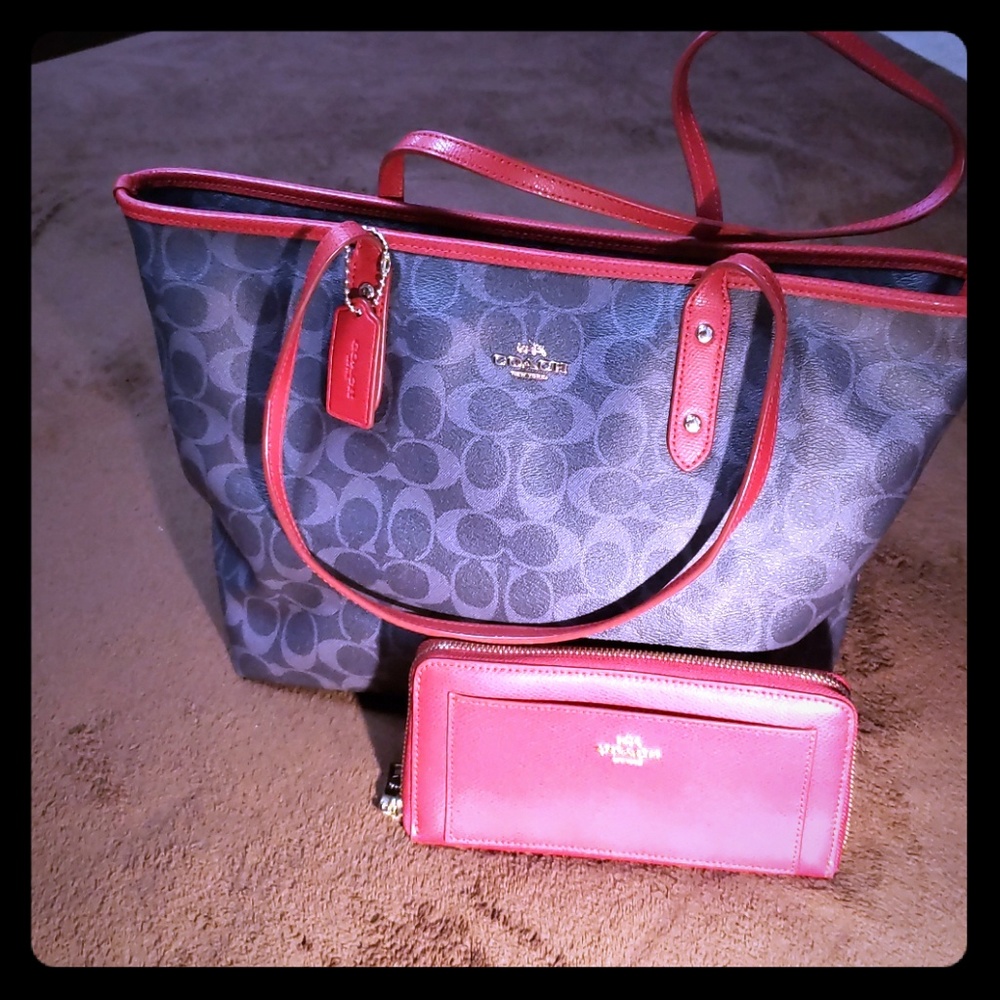 Authentic Coach set